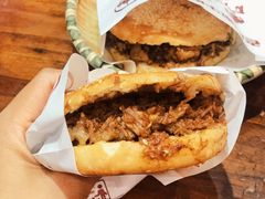 牛肉烧饼（多肉）-穆得·老周家牛肉烧饼(普利街店)