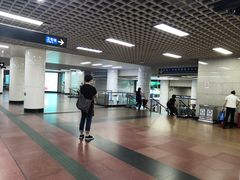 -公园前(地铁站)