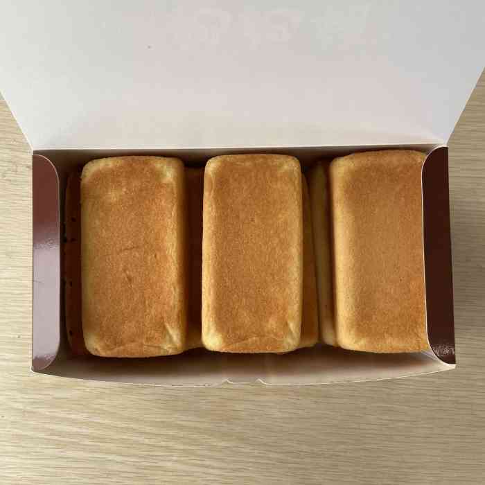 每次过节都会带鲍师傅给家人偶然发现的店铺买了盒李政昊粑粑糕过年