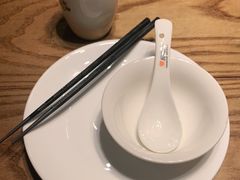 -爱碗亭·鲜炒湖南菜(壹城中心店)