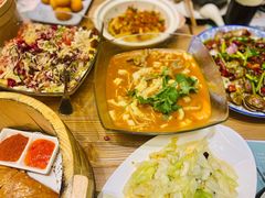 冬荫功肥牛-临界音乐酒馆·小龙虾·江湖菜(华熙LIVE·鱼洞店)