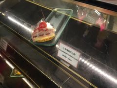 草莓芝士饼-老佛爷饼店