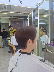 -藤野造型烫发染发