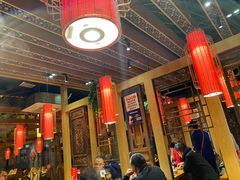 大堂-野山舂·贵州现舂酸汤火锅(鸿通城店)