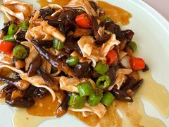 -老季市·三代非遗传承·地标美食老汁鸡(工农路店)