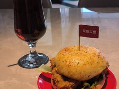 -必胜客(威高广场店)