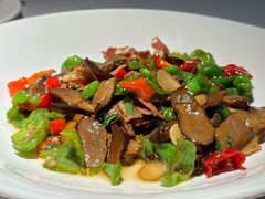 鲁甸花椒芽螺丝椒独蒜红葱菌-云腾食府·云南菜