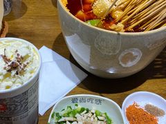 -爱尚吃惑钵钵鸡餐饮店(商业后街店)