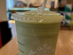 -星巴克臻选(上海淮海百盛购物中心店)