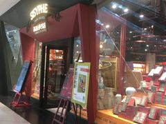 -西西弗书店&矢量咖啡(凯德晶萃广场店)