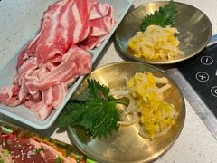 -佰烧海鲜烤肉火锅自助(世茂国际广场店)