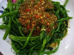 剁椒藤菜-洪霞餐馆