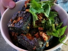 -黑色经典臭豆腐·湖南特产(步行街店)