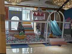 -昆山裕元花园酒店·温莎西餐厅