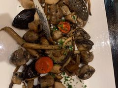 烤蘑菇色拉-TAMATI(巴黎贝甜韩式西餐厅店)