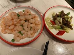 -浅深(世茂滨江精品店)