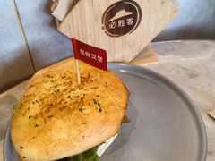 -必胜客(余姚五彩城店PH店)