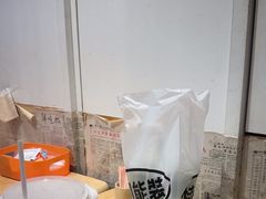 -柳州肥姨妈大骨螺蛳粉(万达中心店)