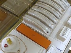 -海星奢选二手奢侈品手表包包鉴定回收寄卖(墨玉南路店)