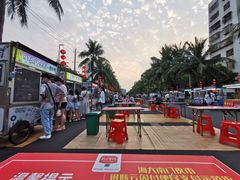 -海大南门夜市(海富街店)