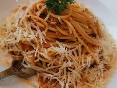 -Chom Cafe and Restaurant