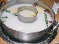 -江小渔鲜鱼火锅(冠亚星城店)
