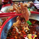 红料理拍了拍你，请你双红节撸串吃宵夜[奸笑]🍻🥢