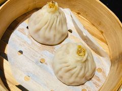 杭州蟹黄小笼包-老头儿油爆虾·知味杭州(爱琴海购物中心)