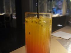 -穹六人间 people 6(岳阳路店)