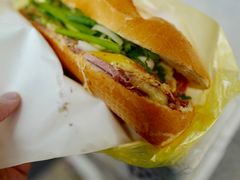-Bánh Mì Huynh Hoa