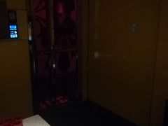 -百威KTV(恒福路店)