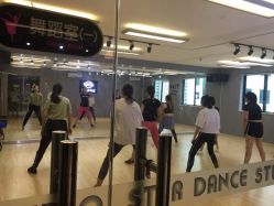 -STAR舞蹈工作室