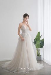 -Lady  Jane高端婚纱礼服馆