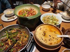 -吃饭皇帝大土家民族菜(荟聚店)