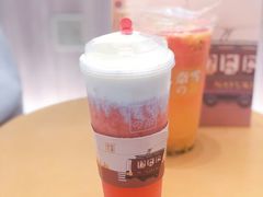 -奈雪的茶(市百一店)