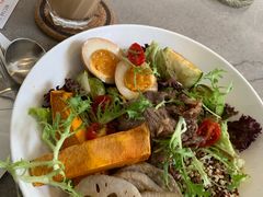 牛肉藜麦沙拉-Nectar One Cafe(勇烈路n1店)