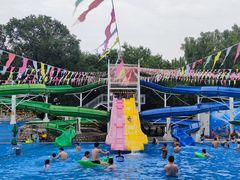 -青年湖公园水上世界