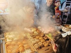 -许西美食一条街