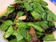 荷兰豆炒腊肉-赵记煎饼卷大葱(东岳店)