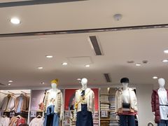 -优衣库(上海虹口龙之梦店)