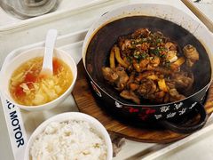 石锅鸡（一号楼）-上汽乘用车公司员工餐厅(安研路一店)
