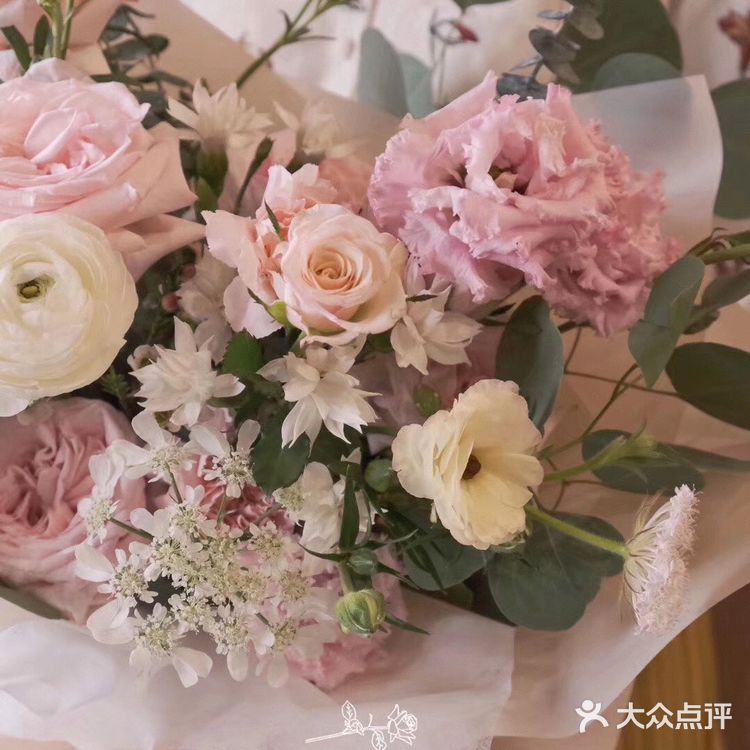 深圳花艺工作室/深圳花店/深圳订花/深圳花礼/女神节