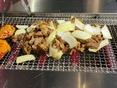 -马路牙子地桌烤肉(工体店)