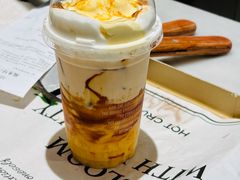 -HOT CRUSH趁热集合·现烤面包(上海环球港店)