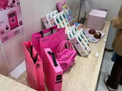 -好利来(上海虹桥新天地Lab主题店)