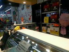 -周黑鸭(郑州新世界百货店)