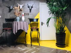 -HIGH FIVE哈福手工汉堡(桂林路店)