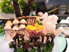 -鼎泰亨·海鲜牛肉餐厅(滨江店)