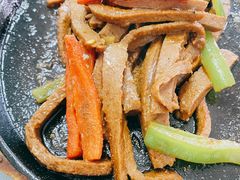 -天天向上素食餐厅(五台山店)