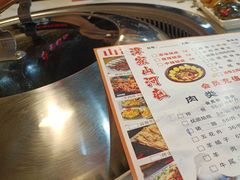 -哈尔滨烧烤·山河村铁锅炖(交大店)
